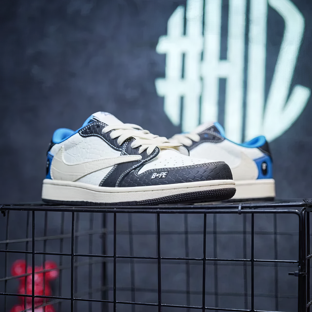 Jordan 1 Low Custom "Travis Scott X Bape"