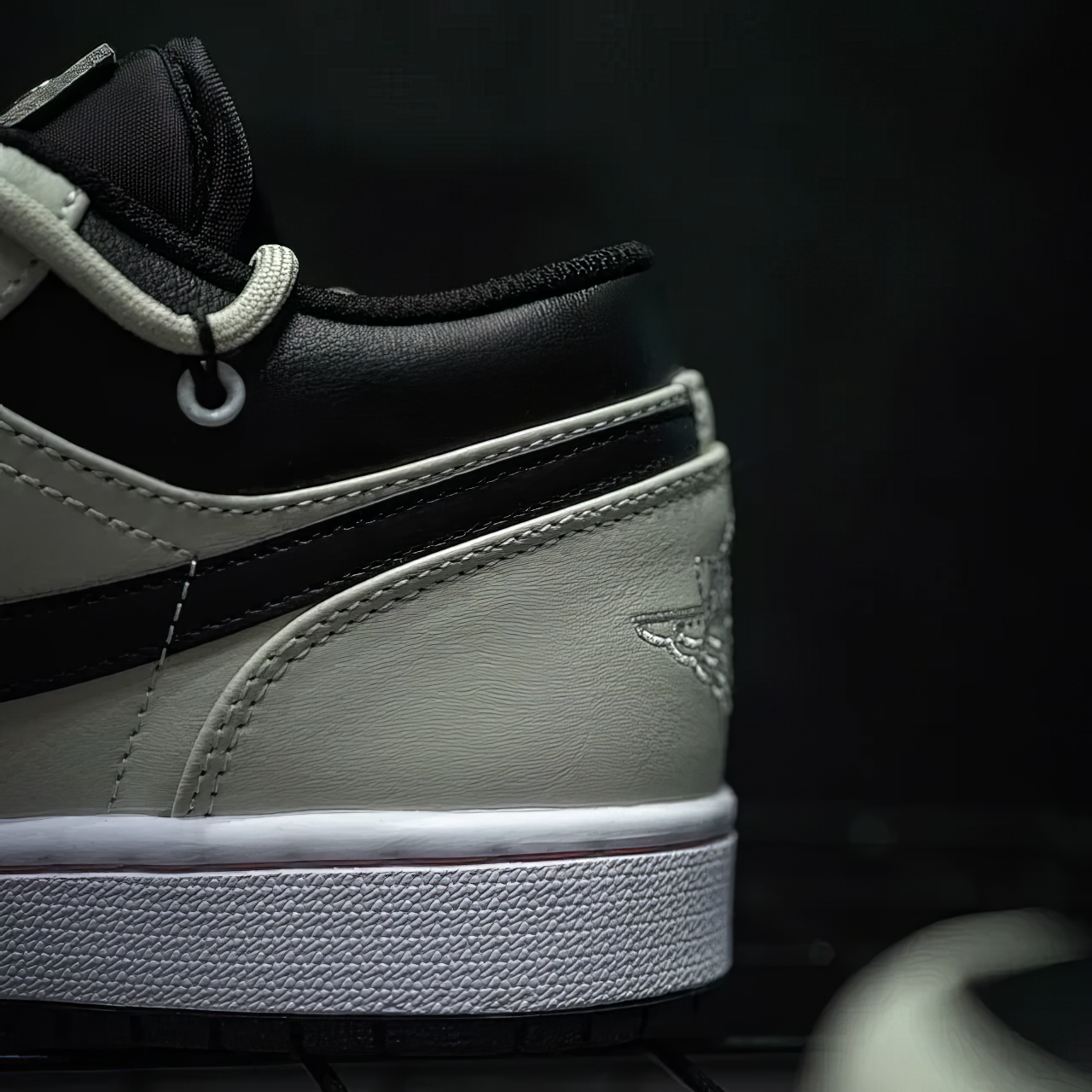Jordan 1 Low Custom "Initial D AE86"