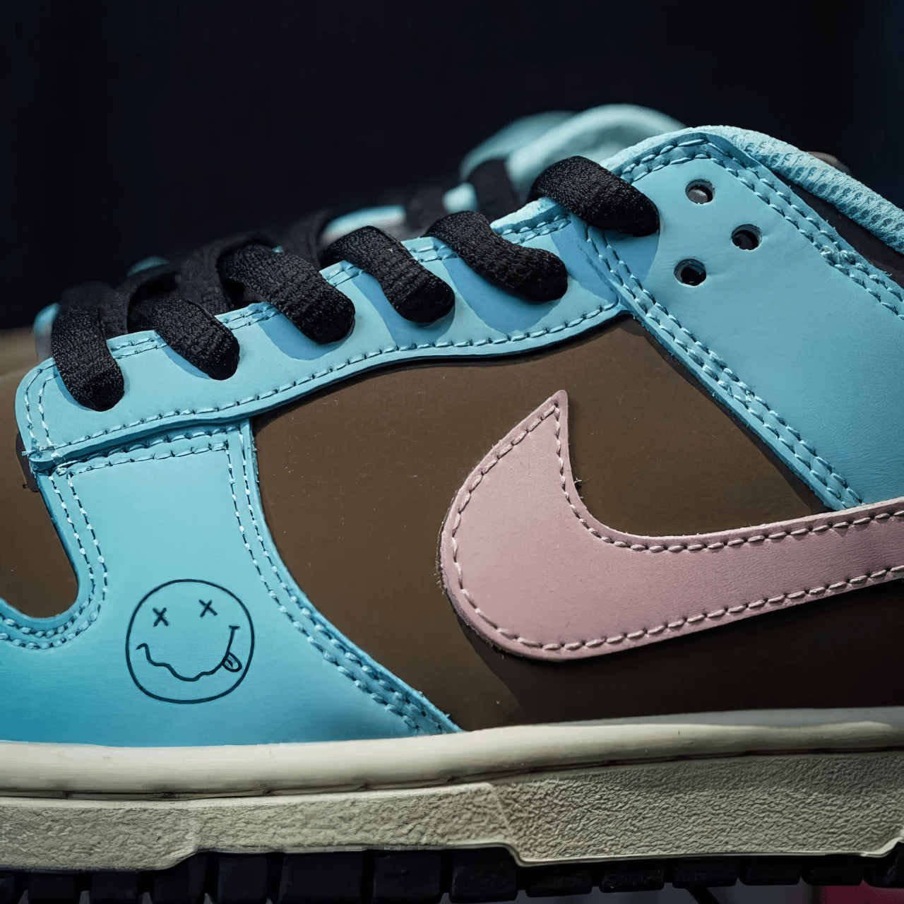 Nike Dunk Custom "Nevee" - SnkrSag