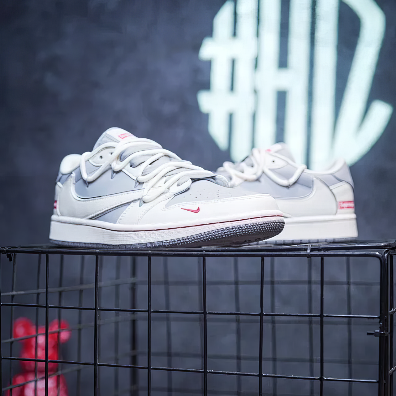 Jordan 1 Low Custom "Travis Scott X Supreme"