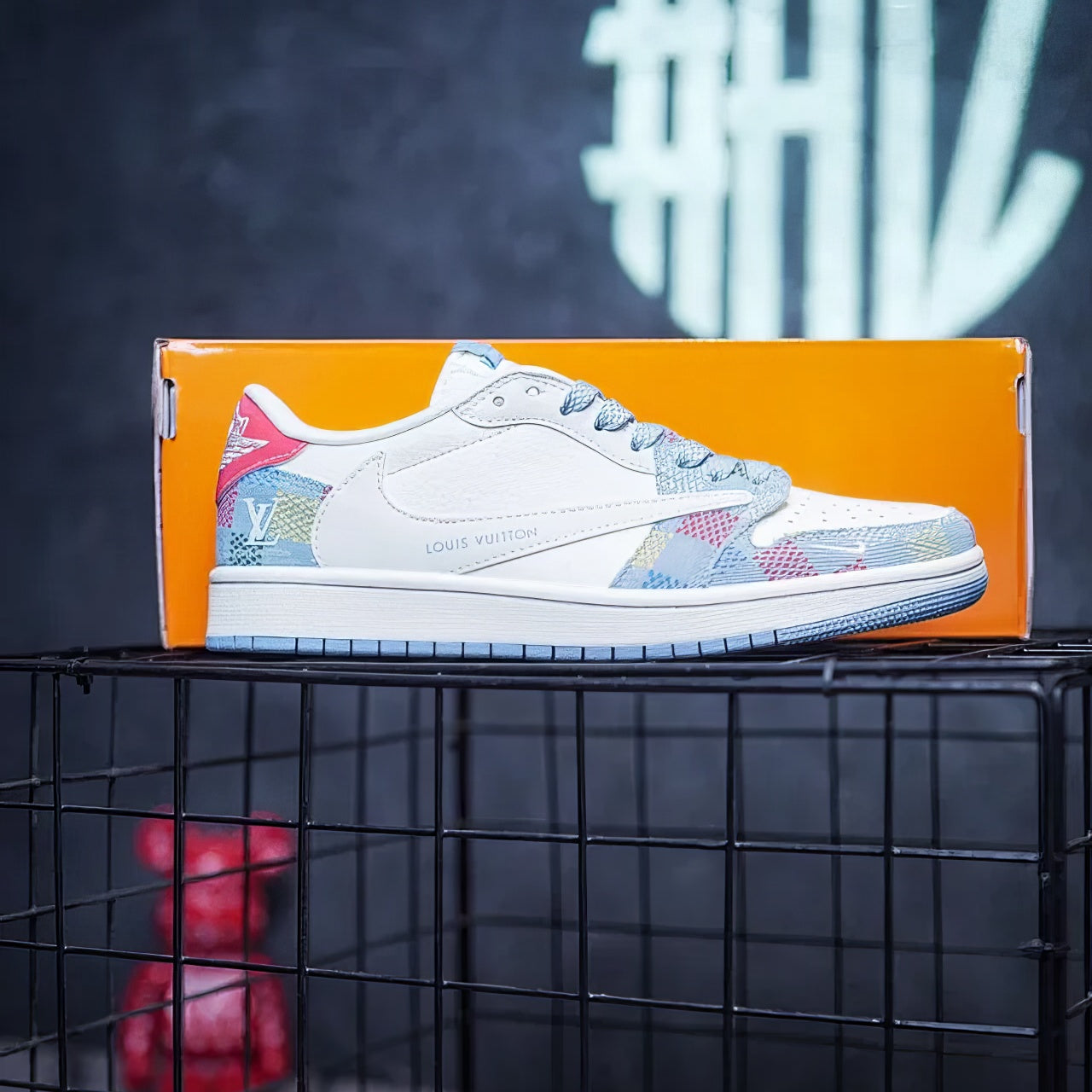 Jordan 1 Low Custom "Travis Scott X LV"