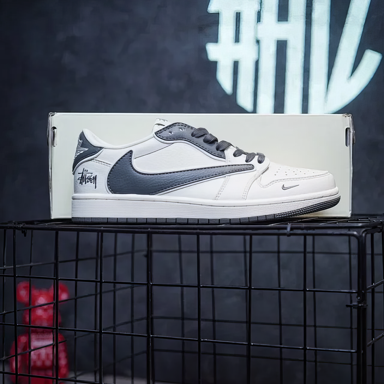 Jordan 1 Low Custom "Travis Scott X Stussy Grey"