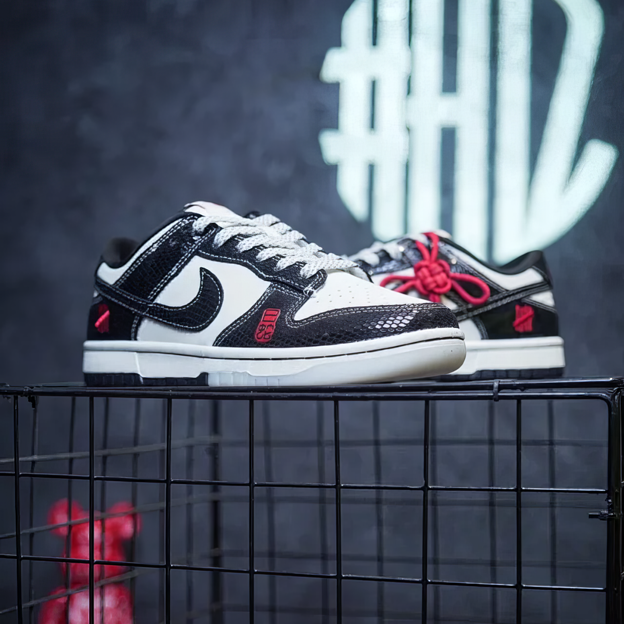 Nuke Dunk Custom "Snake Year"