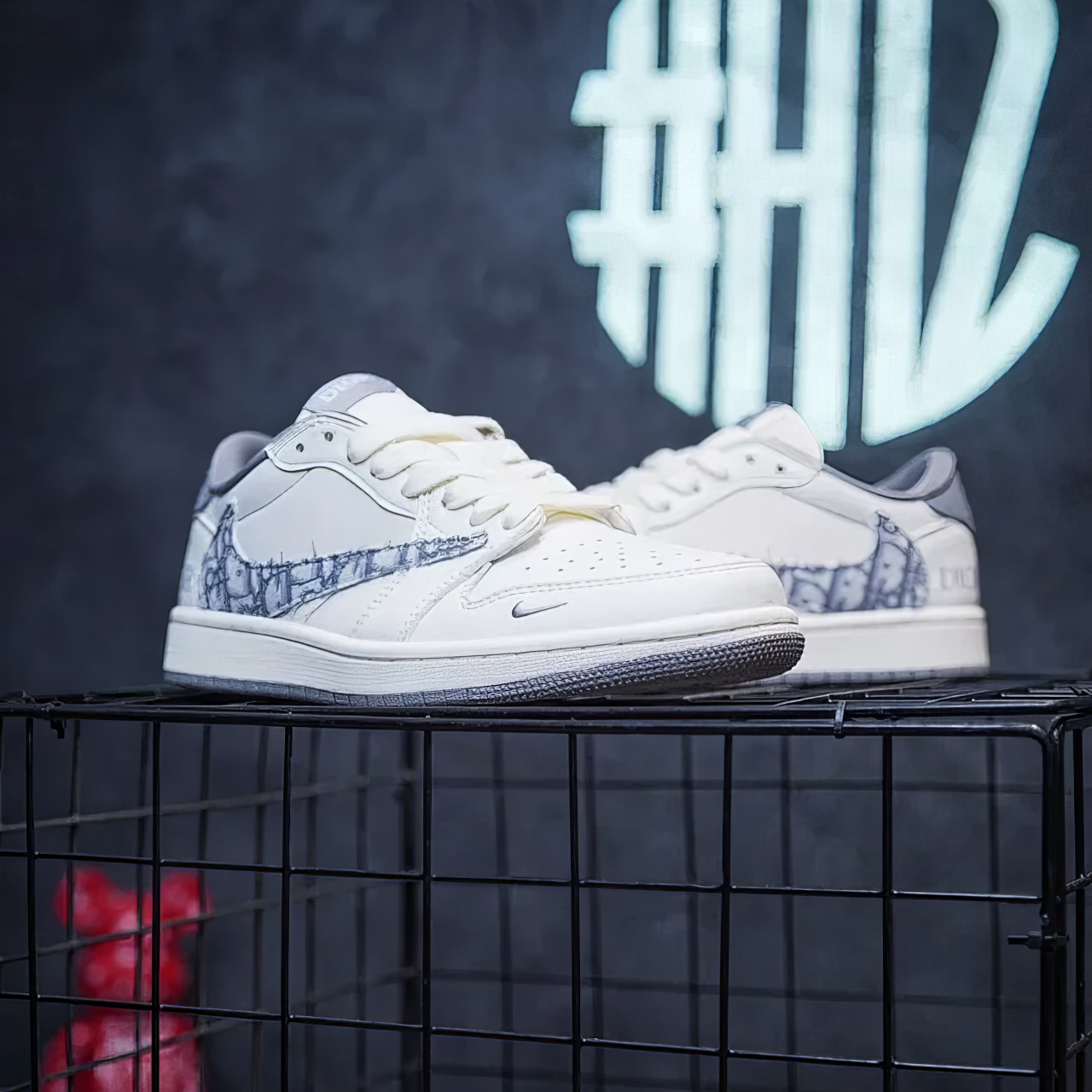 Jordan 1 Low Custom "Travis Scott X Dior"