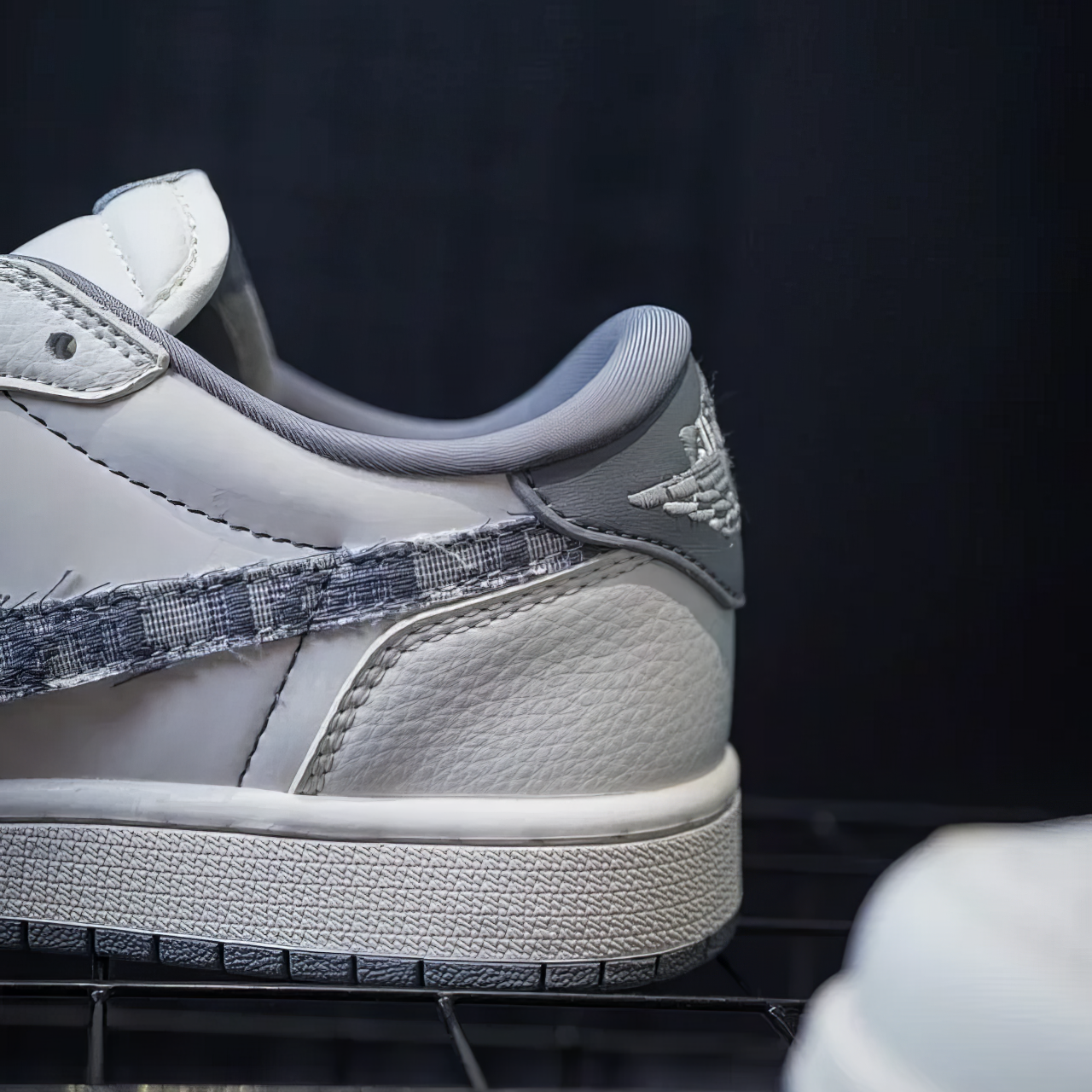 Jordan 1 Low Custom "Travis Scott X Dior"