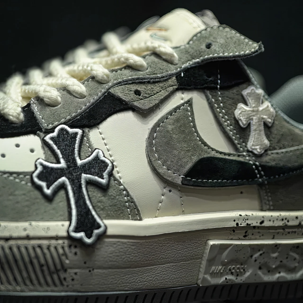 Air Force 1 Custom "Chrome Hearts Fontanka"
