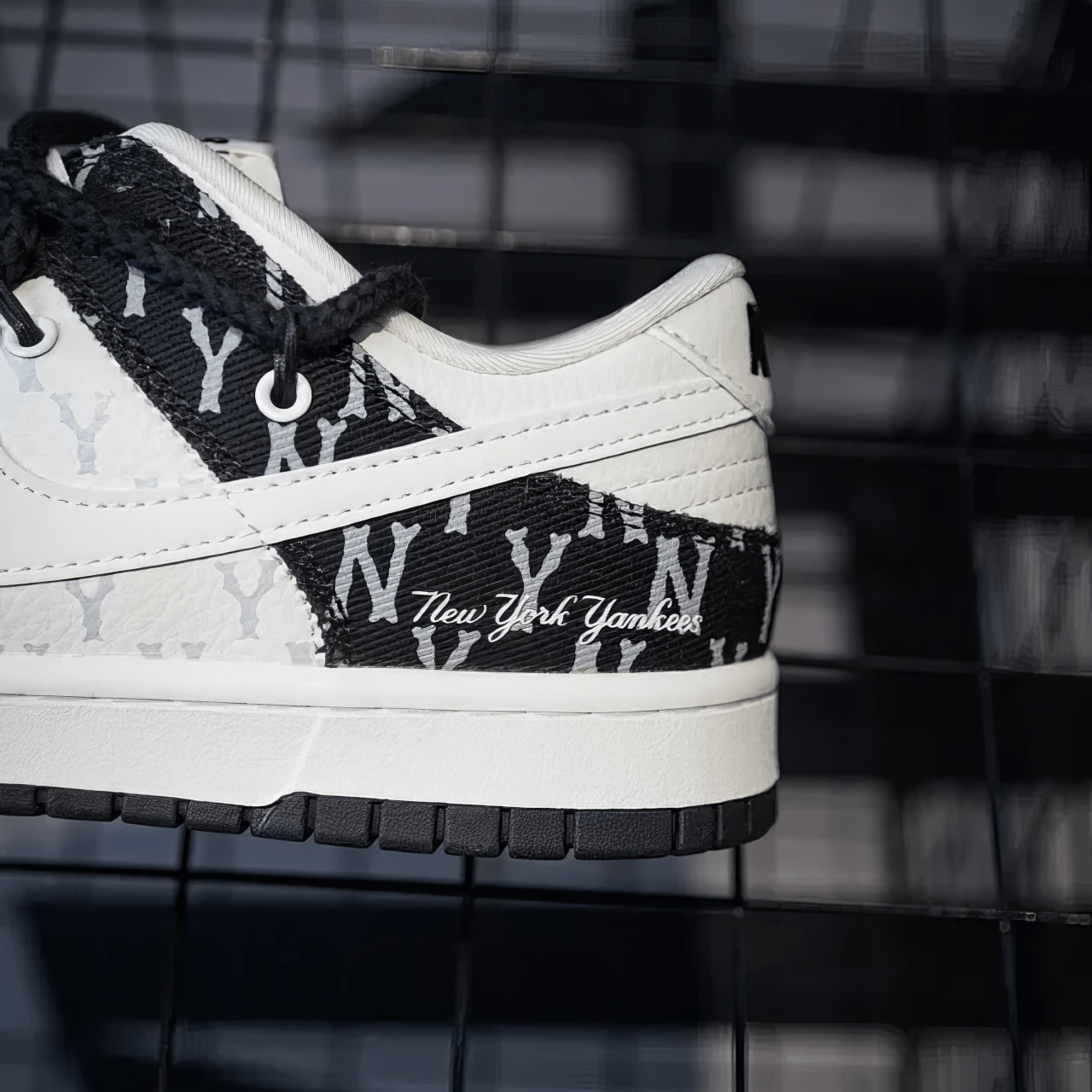 Nike Dunk Custom "Yankees" - SnkrSag