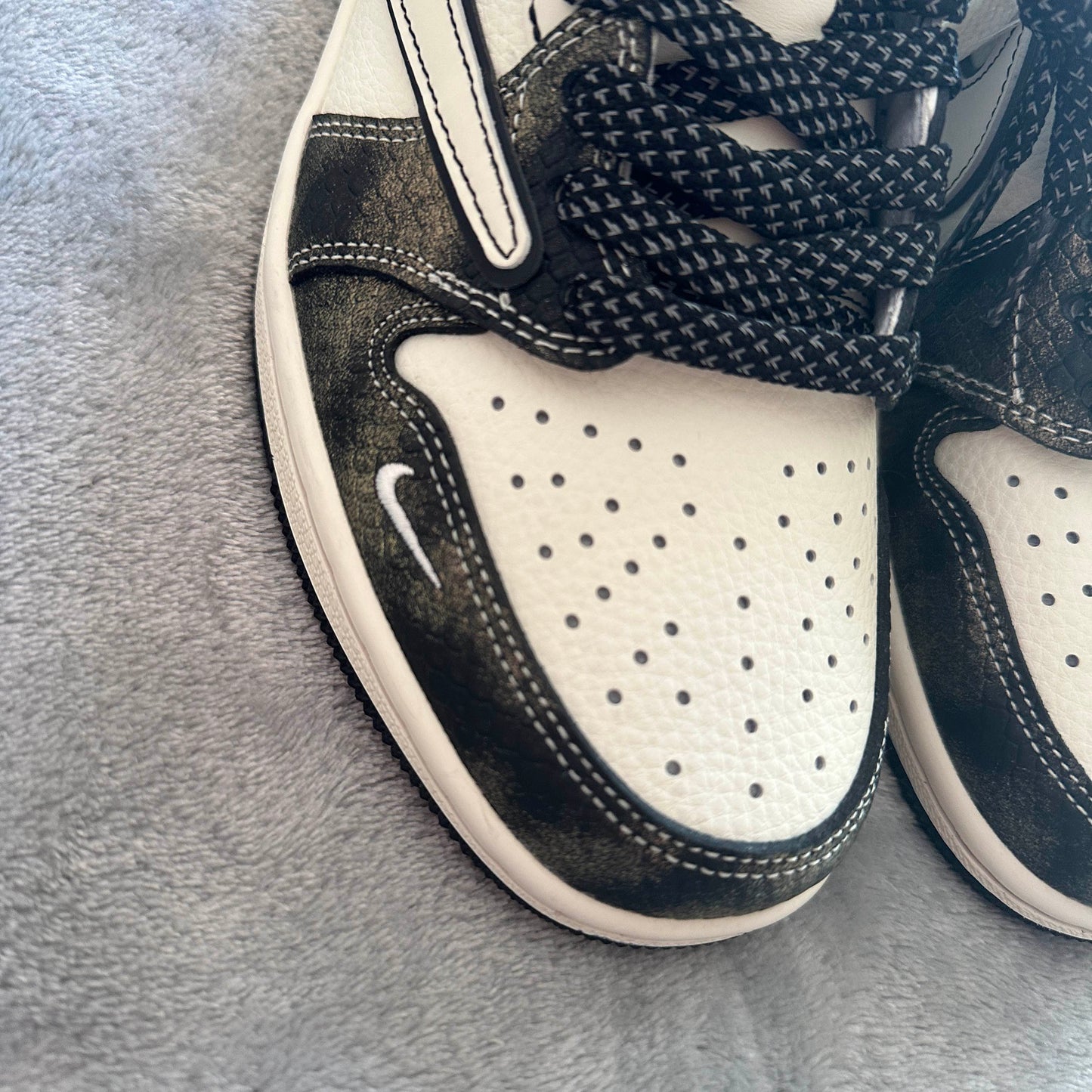 Nike Air Jordan 1 Low Custom “Travis Scott x Stussy - Lucky 8"