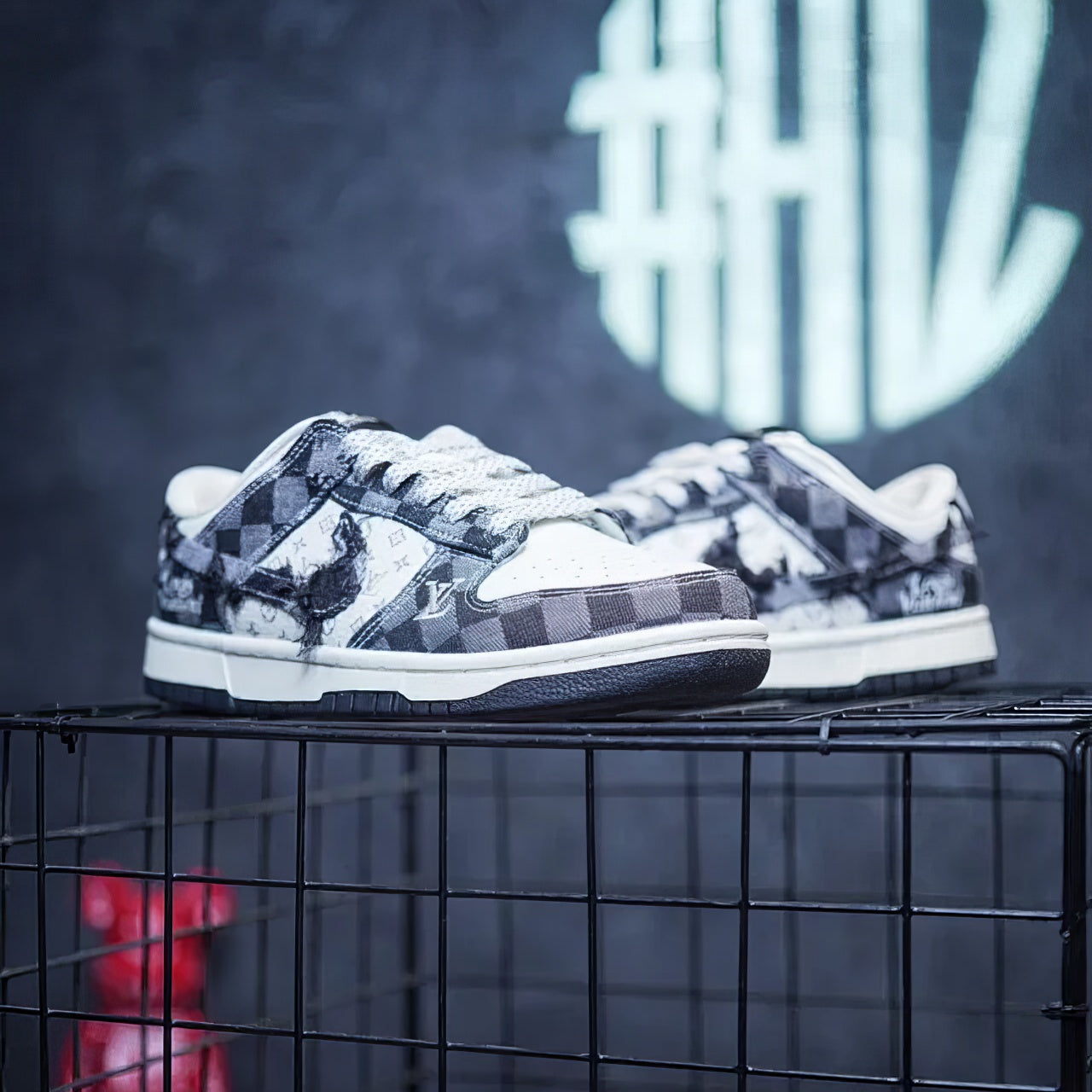 Nike Dunk Custom "Louis Vuitton Checkers"